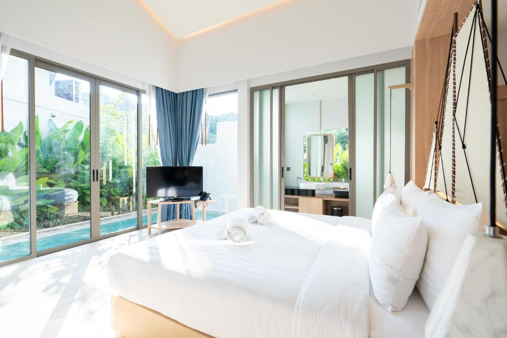 Panwaburi Beachfront Resort