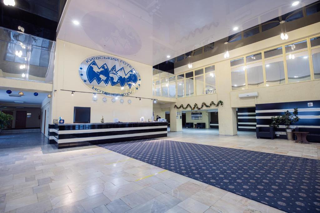 Mir Hotel photo