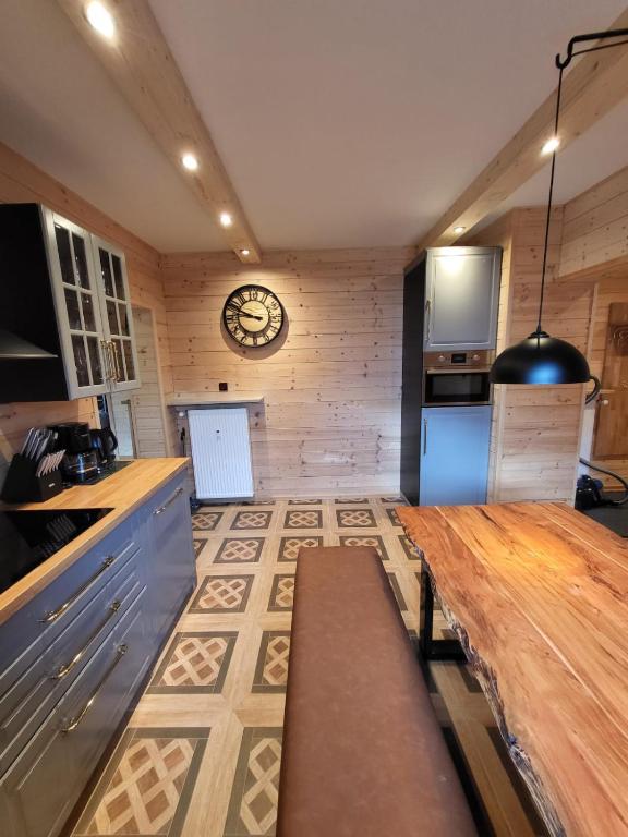 Golden GaPa Central Chalet Apartment 32 - 4