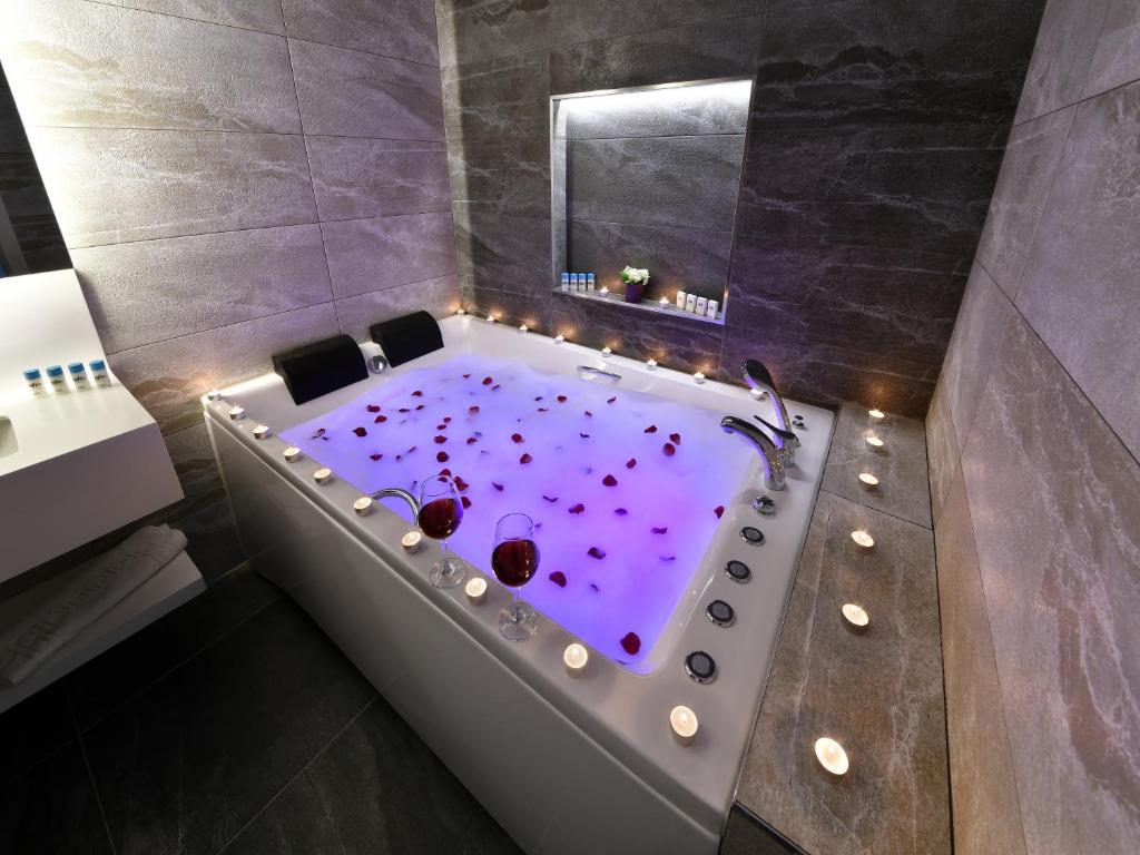 Nish Suites Atasehir photo