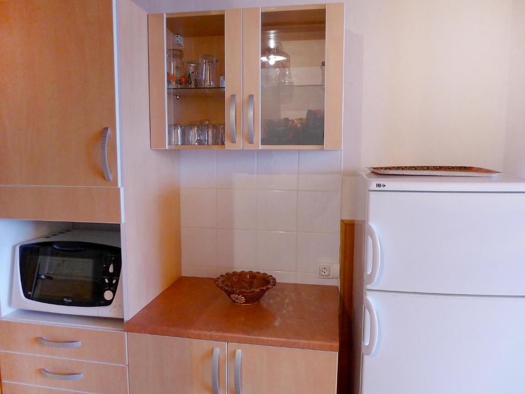 Apartment Le 2100 A et B - Lavachet-7 by Interhome - 4