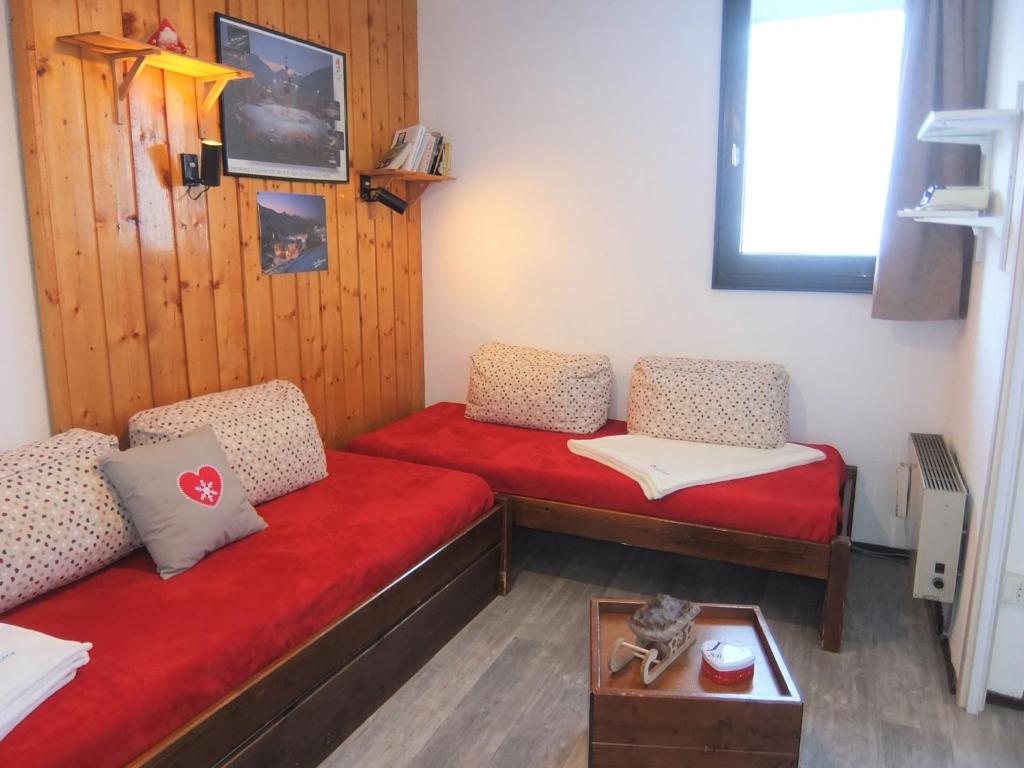 Apartment Mélèzes 33 by Interhome - 2