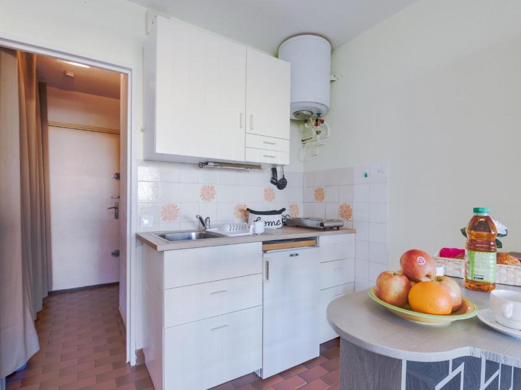 Studio Floralies I-6 by Interhome - 2