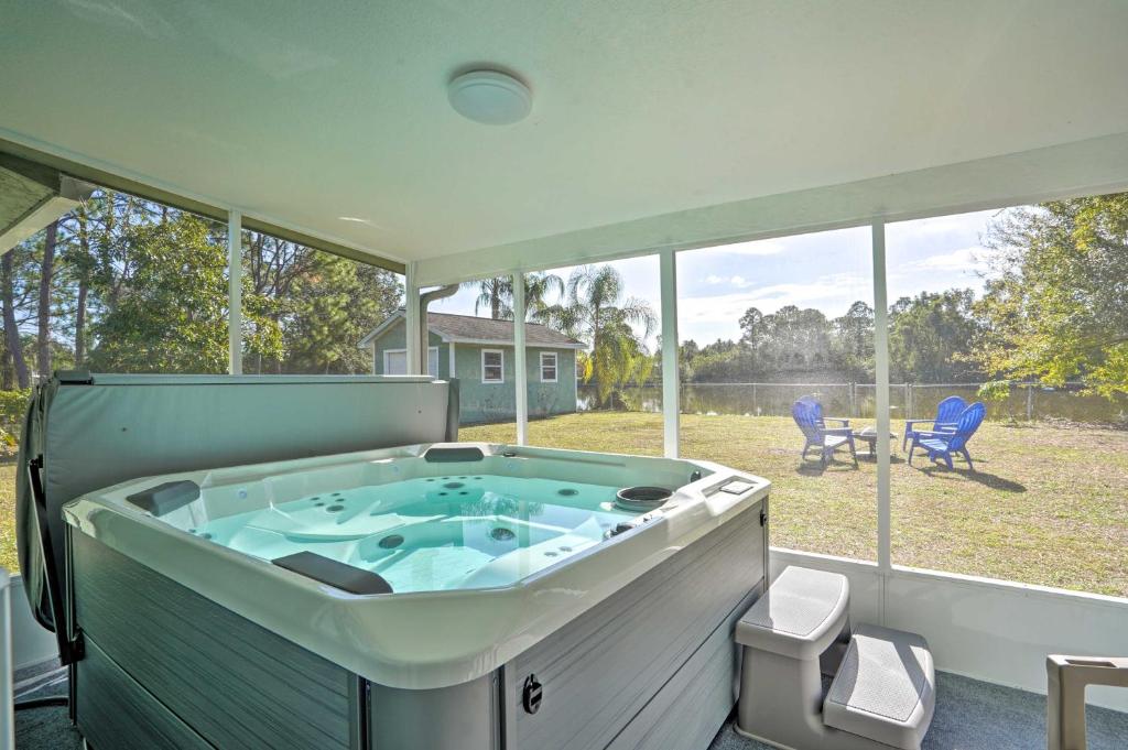 Relaxing Punta Gorda Getaway with Fire Pit!, Punta Gorda