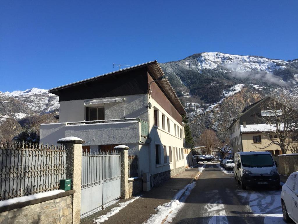 Superbe appartement à Bourg d'Oisans avec terrasse Sud - 2