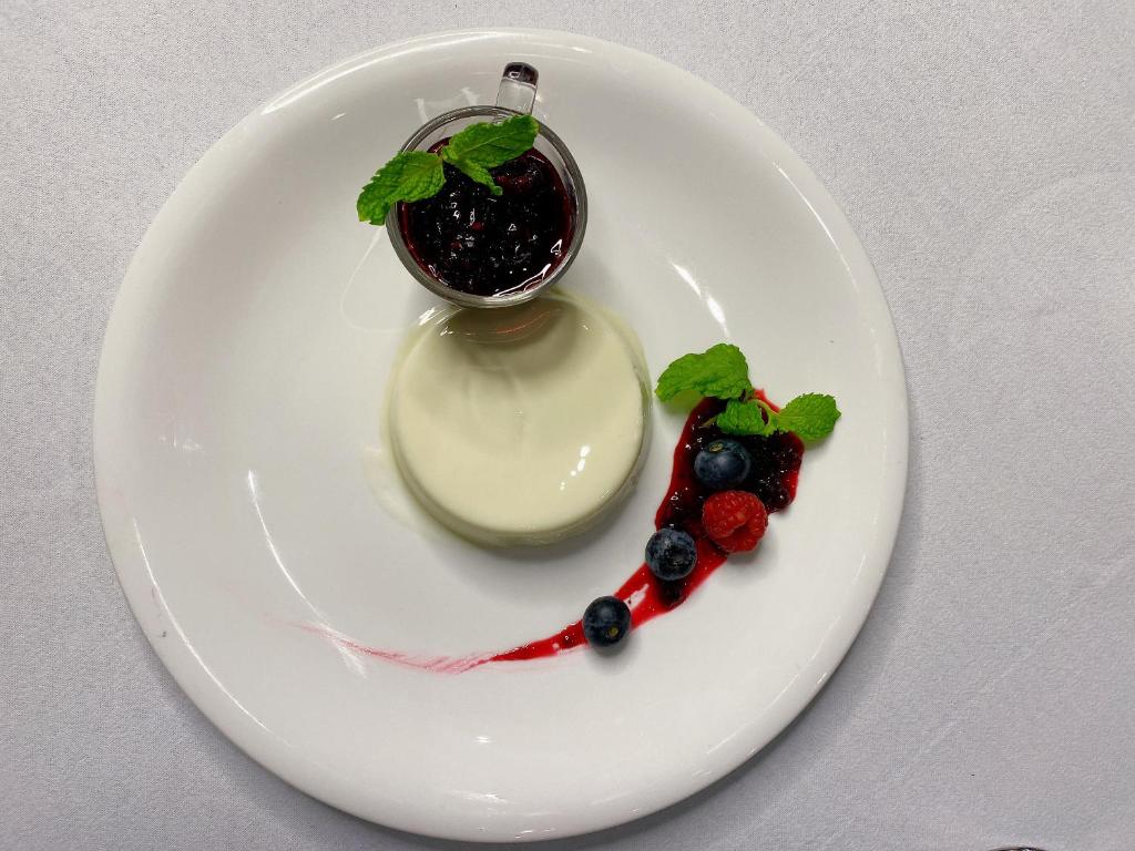 อาหารและเครื่องดื่ม