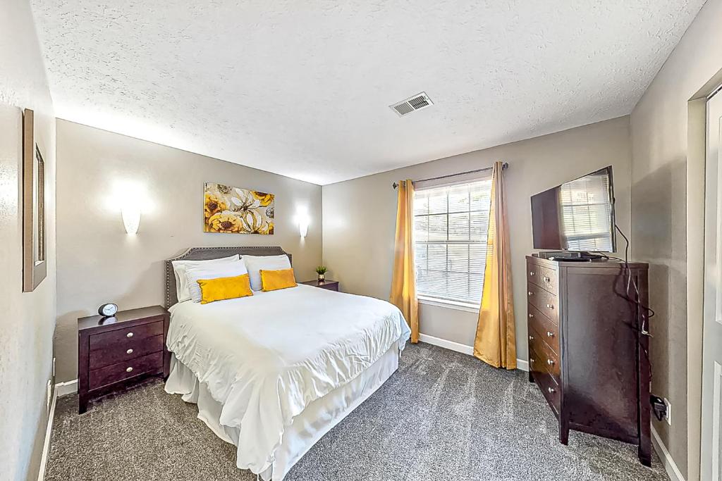Fall Creek Resort Oasis photo
