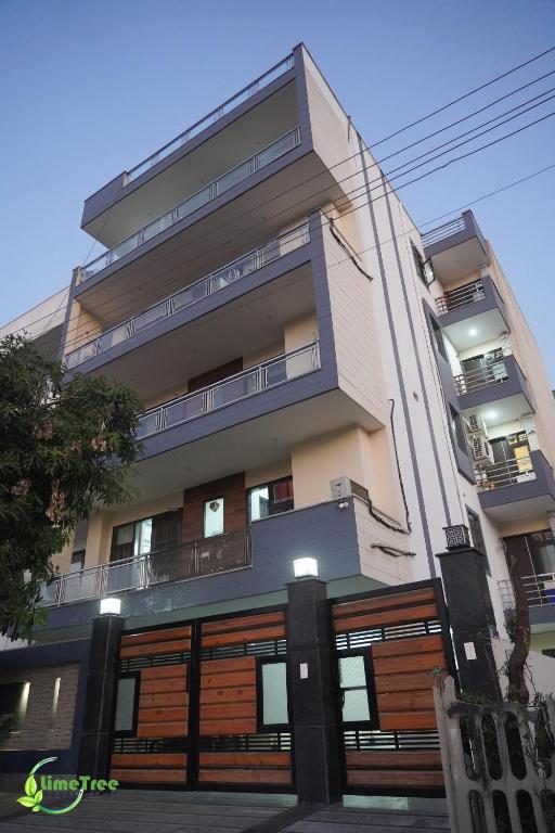 Lime Tree Service Apartment - Near Artemis Hospital ,Gurgaon, Gurgáon