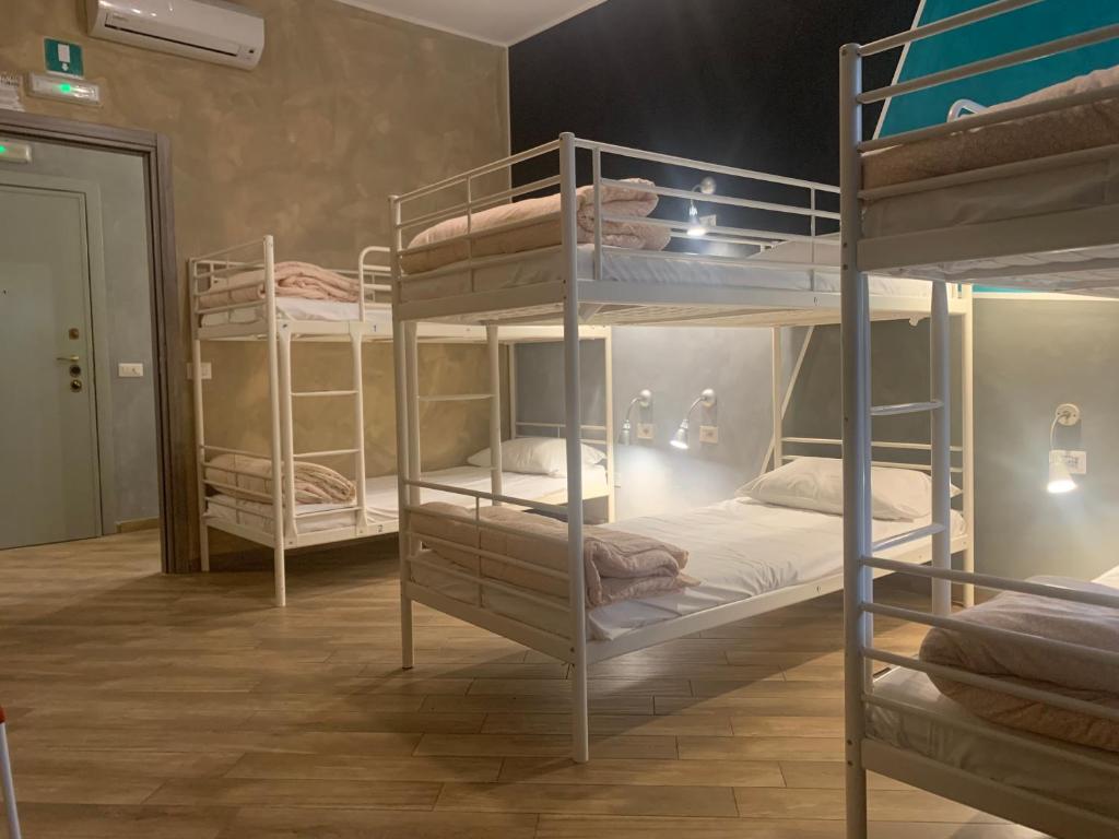 Gloria Hostel Milano photo