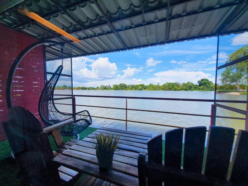 Balcony/terrace, Dream Park Resort in Kanchanaburi