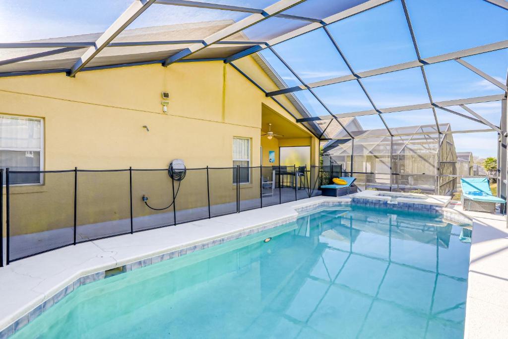 Best of Bridgewater, Davenport