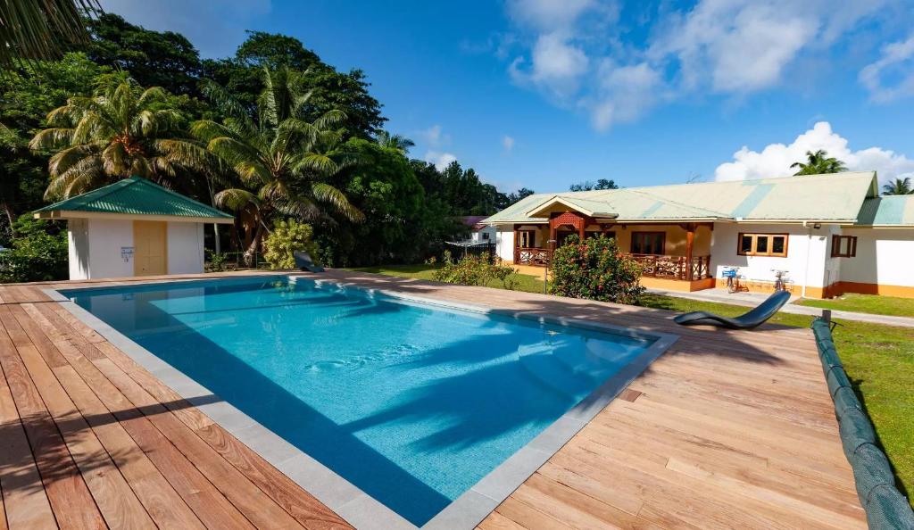JMS Ventures Guesthouse - Private Pool, La Digue