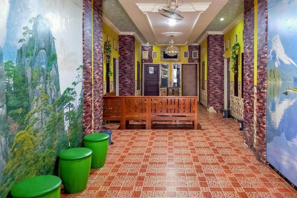 Hotel Fikry Toli Toli 객실