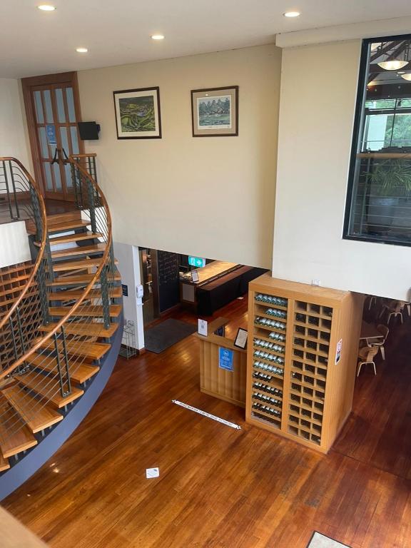 Villa Dion, 3 Bedroom Private Villa, Cypress Lakes Resort, KING & SINGLE BEDS photo