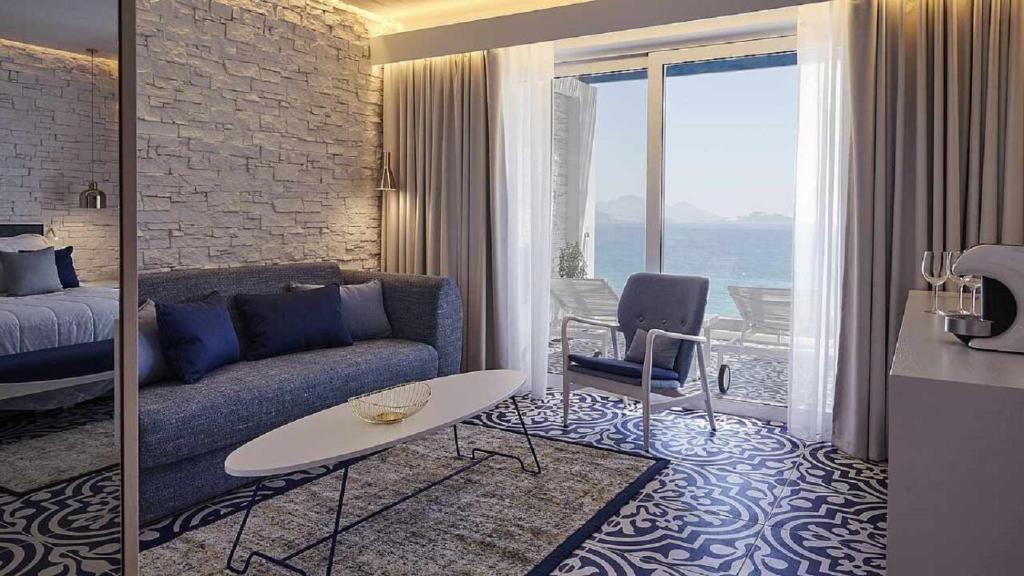 ห้องสุพีเรียร์สวีทพร้อมวิวทะเล