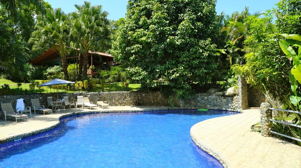 Blue Banyan Inn photo