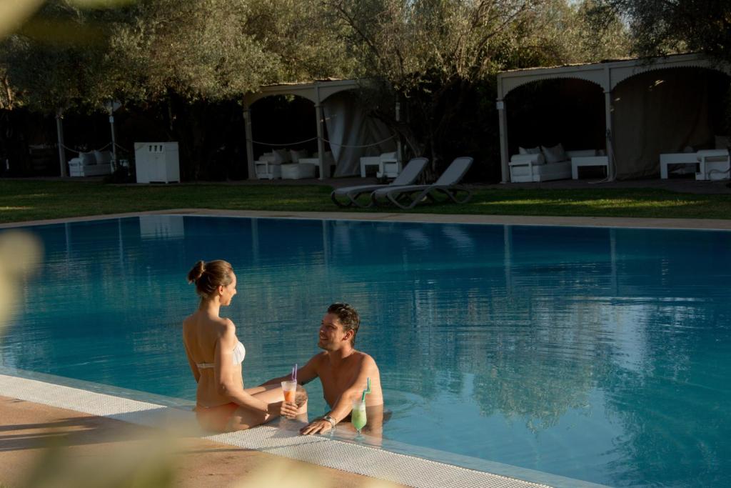 Oasis lodges photo