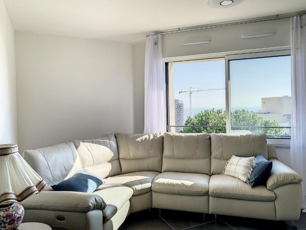 Spacieux 3 pièces avec parking Bail mobilité uniquement - 1