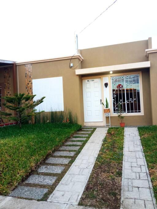 La Casa Del Pinito — Hotel in Sonsonate