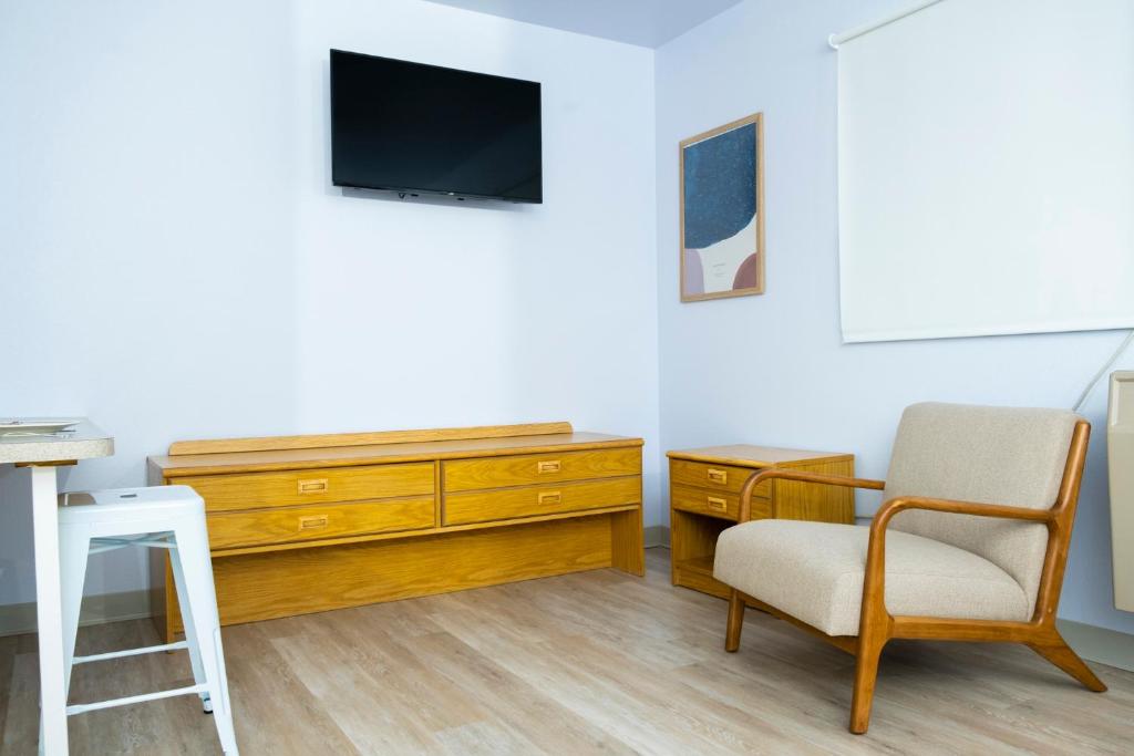 Dark Sky Suites photo