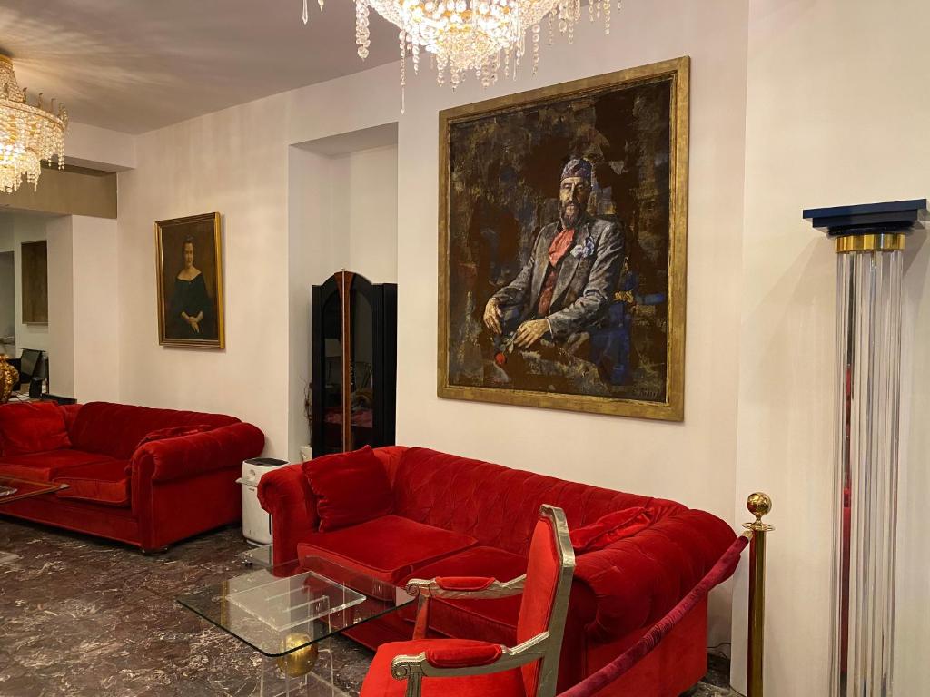 Hotel Montree - 2