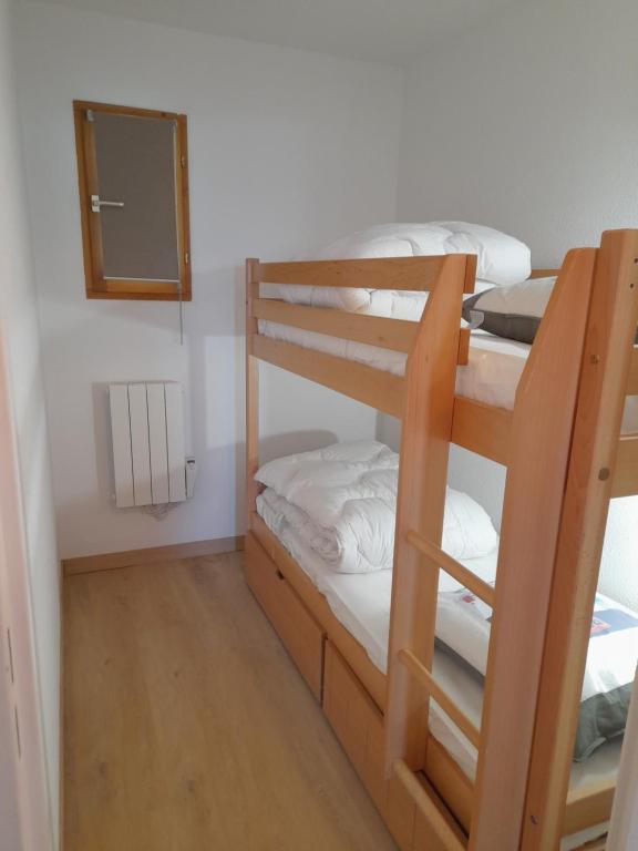 Appartement 4 à 6 personnes - Station La Joue du Loup - Chalet d'Aurouze, 150m des remontées - 2