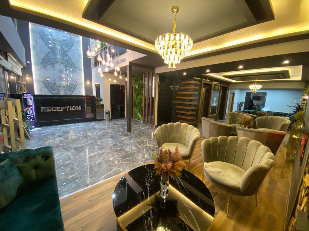 Grand Zara Hotel photo