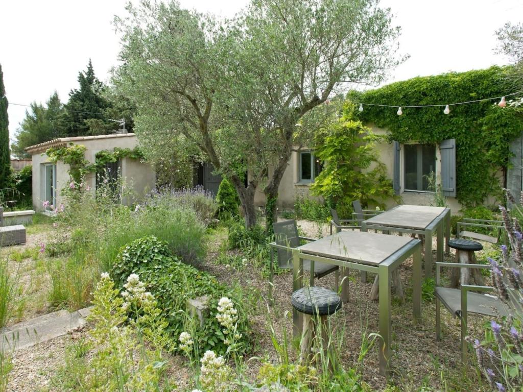 Maison Fontvieille, 5 pièces, 6 personnes - FR-1-599-46