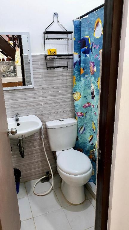 Kaitleen Home Stay Door 3 photo