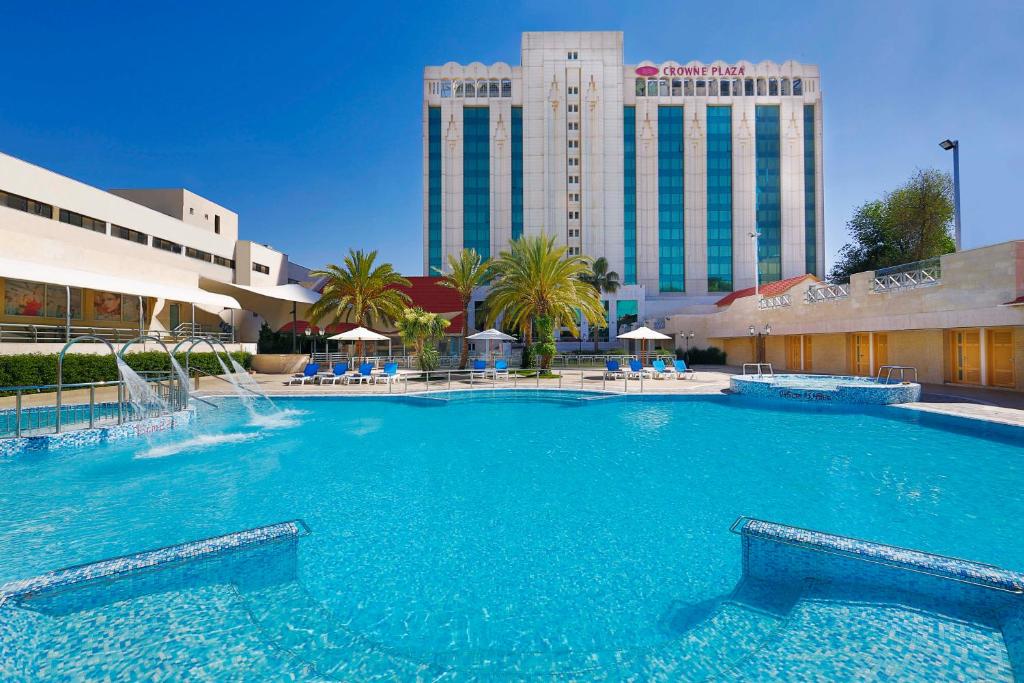 Crowne Plaza Amman photo