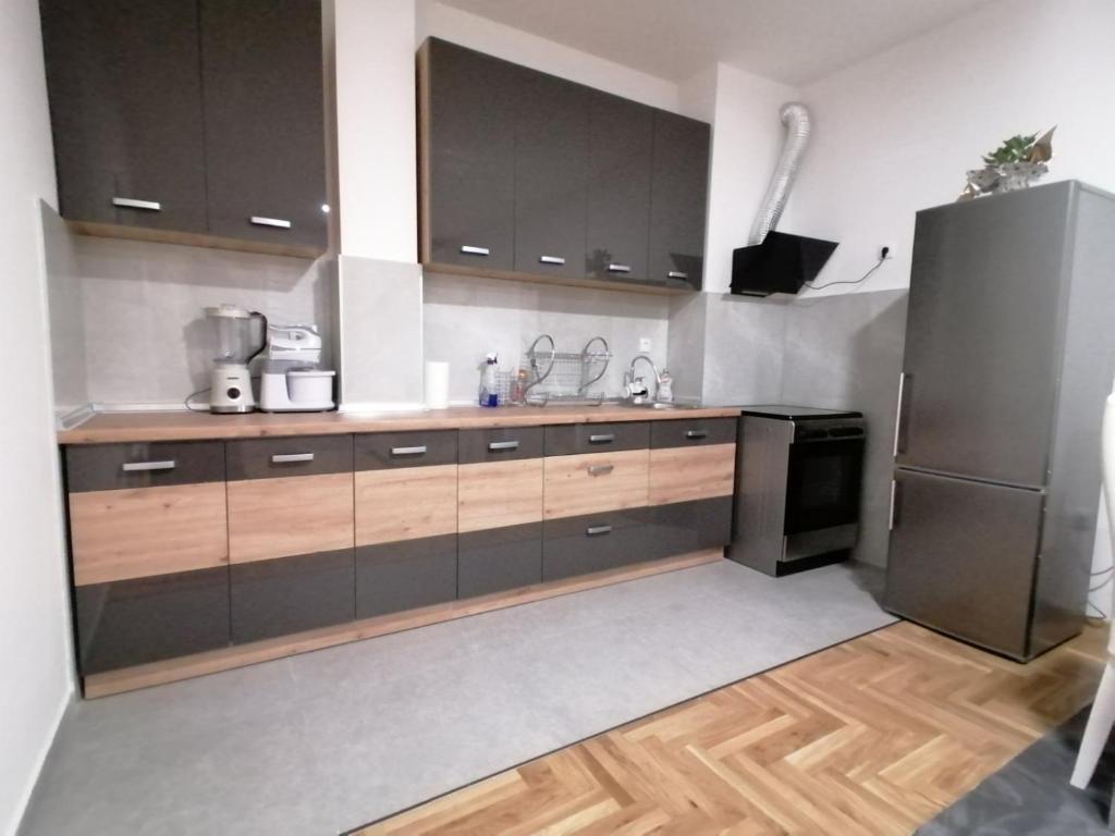 MM Vera Apartments - 1