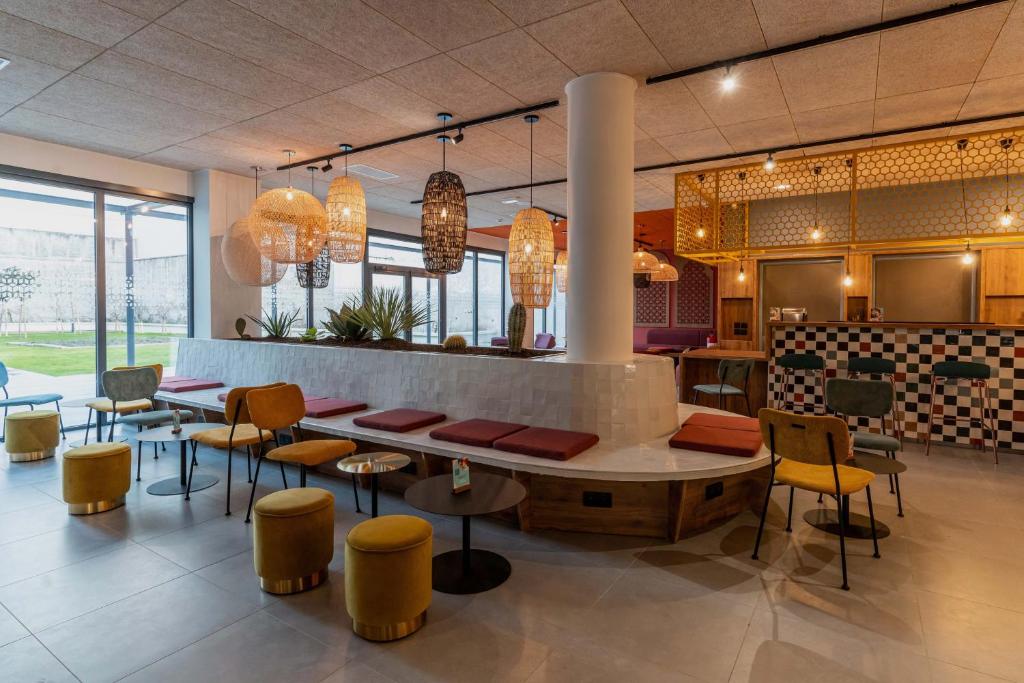Pub/Lounge