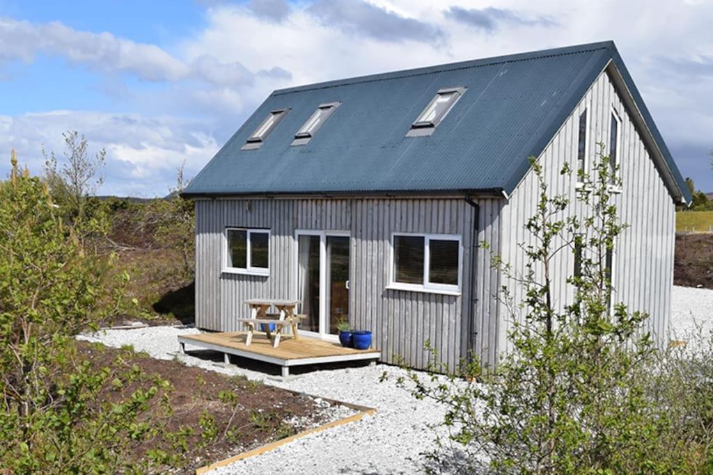 Tigh Eilidh (The Cabin on the Hill), Breakish