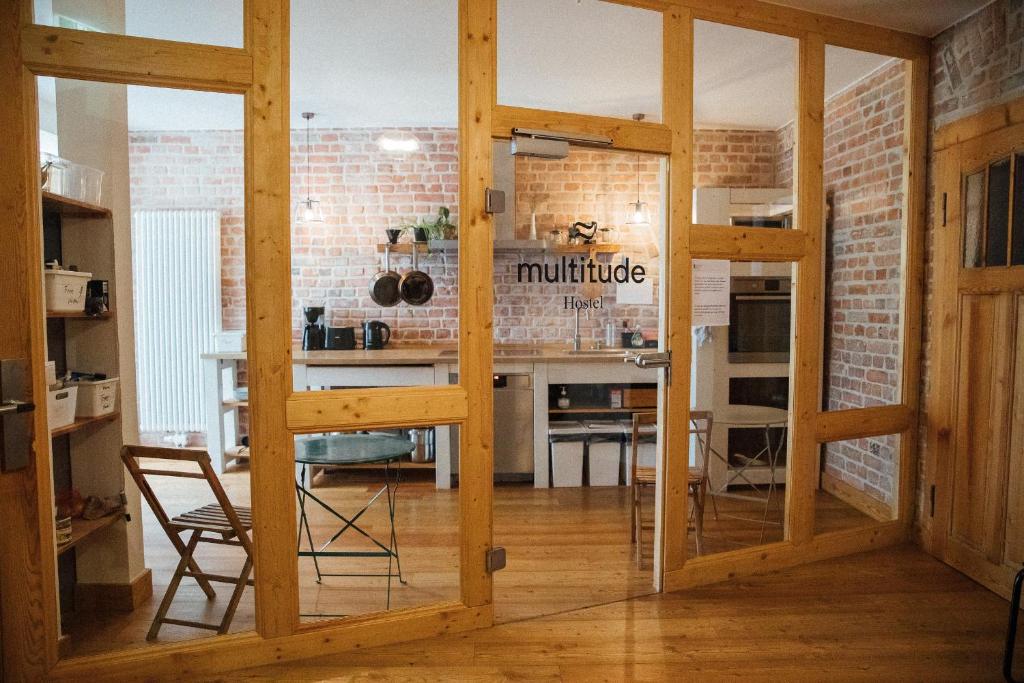 Hostel Multitude