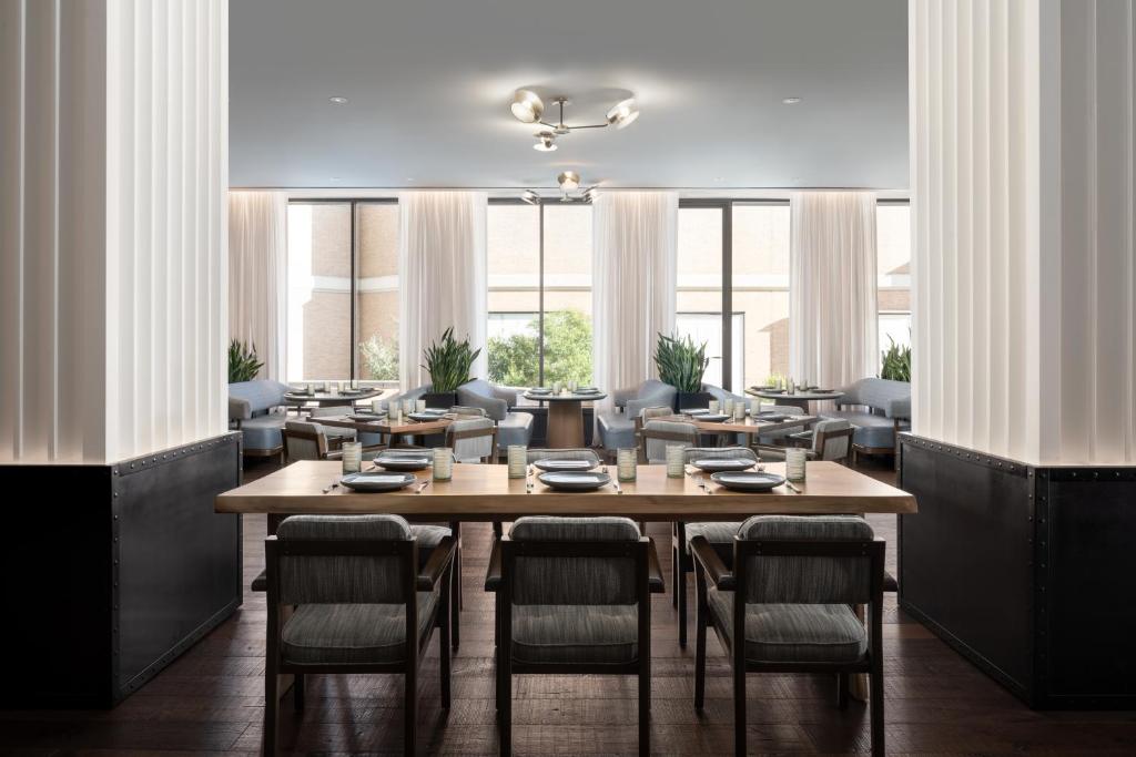 Food and beverages, Four Seasons Hotel Houston in Houston (TX)