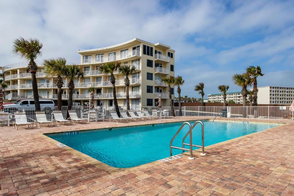 Sweet Retreat by the Sea photo