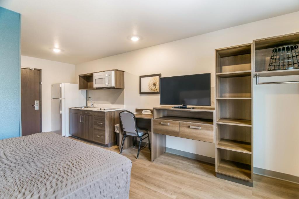 WoodSpring Suites Broomfield-Westminster photo