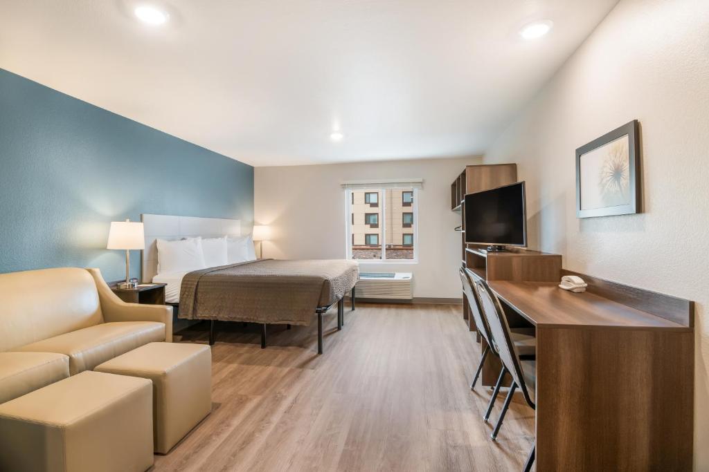 WoodSpring Suites Colorado Springs North - Air Force Academy photo
