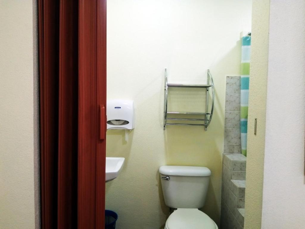 Hostal Mariella photo