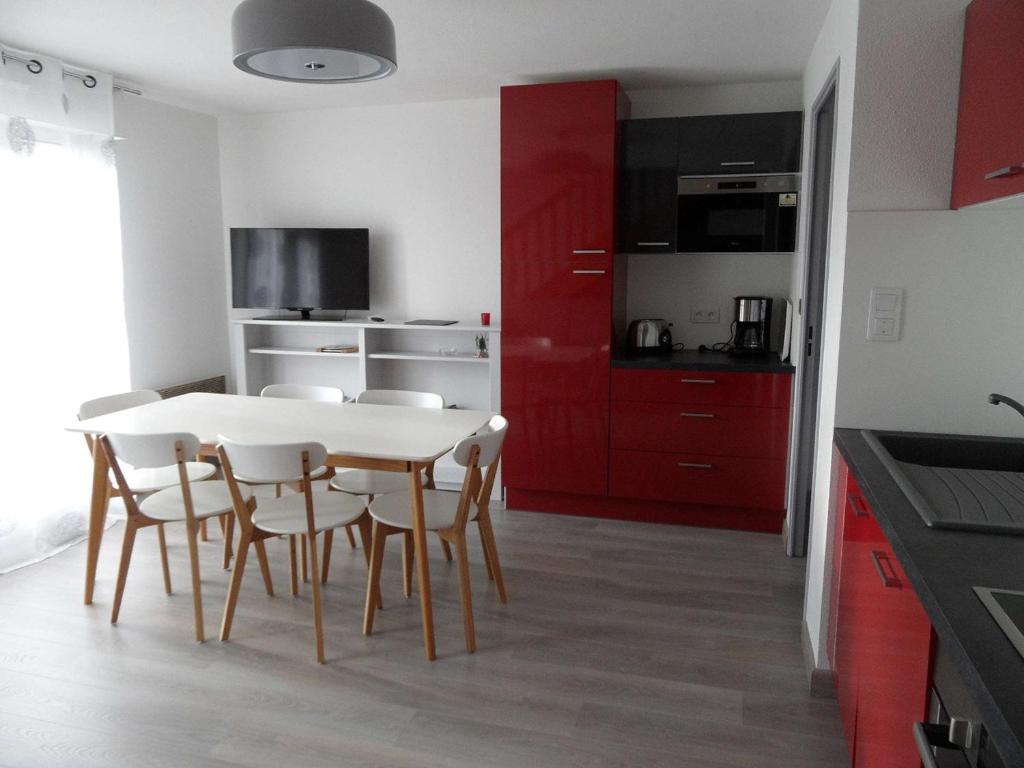 REF 122 Appartement 4 pièces pour six personnes avec piscine et cours de tennis Port Crouesty ARZON - 4