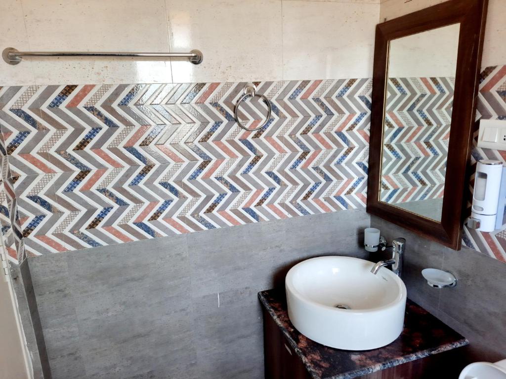 HOTEL DEV CHHAYA photo