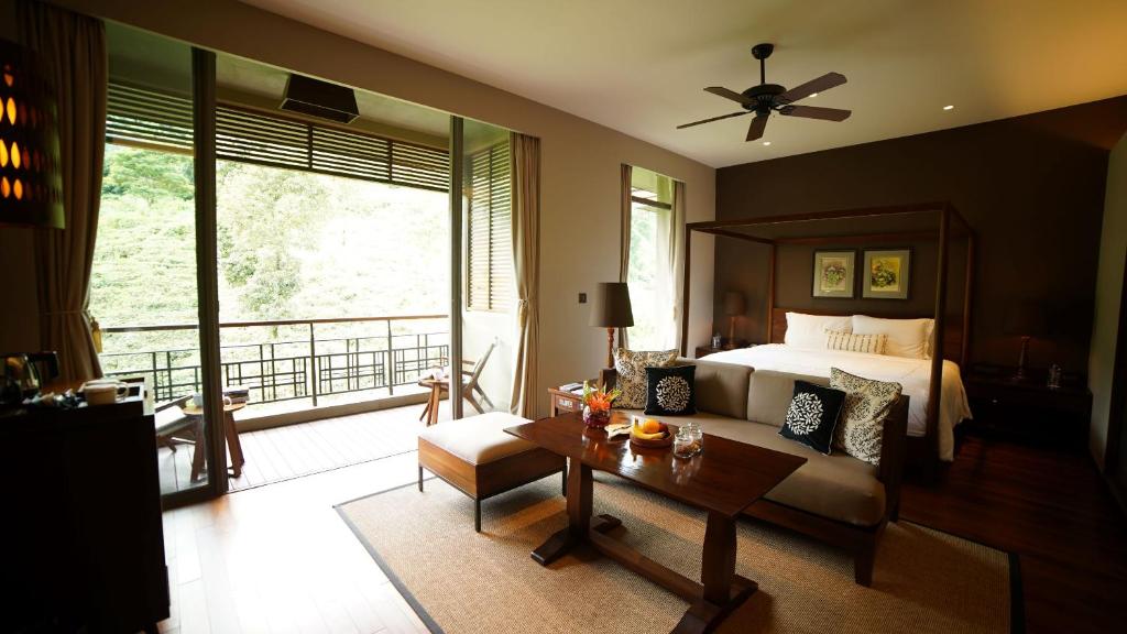 Taj Chia Kutir Resort & Spa Darjeeling photo