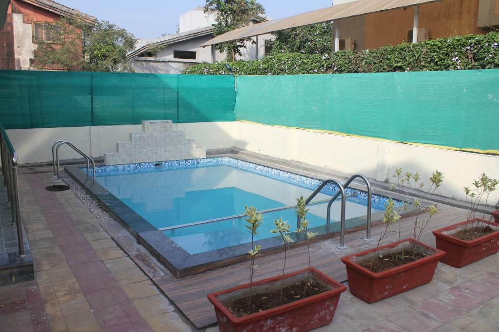 Ivy GoldenHill Villa 3 Bhk with Private Pool, Lonavala photo