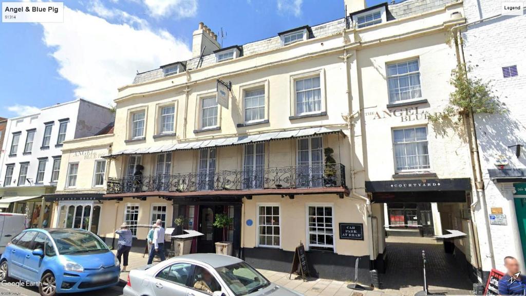 The Angel &amp; Blue Pig — Hotel in Lymington