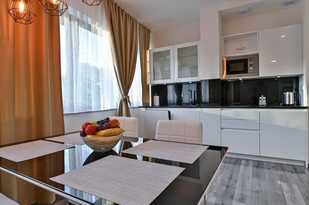Royal Residence Deluxe Apartments - 3