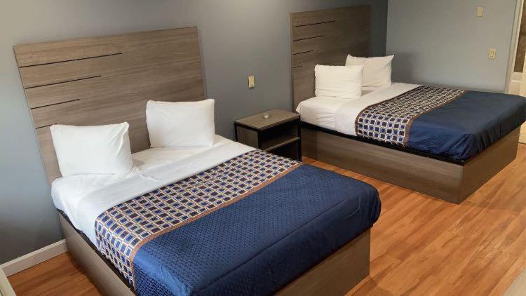 Palace Inn - Baytown I-10 Photo 16