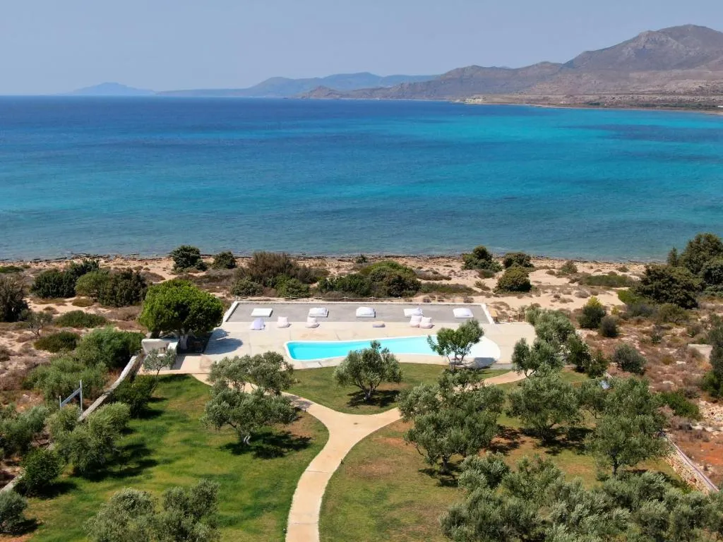 Eight Dimensions Capari Suites Elafonisos, מלון באלפוניסוס