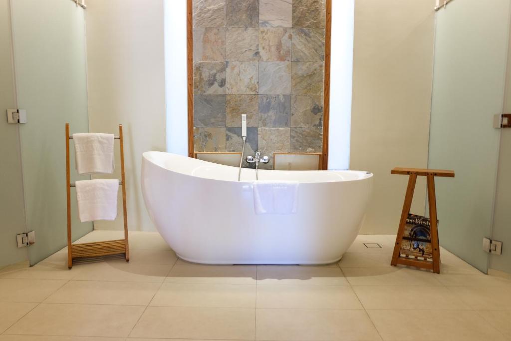 Hotel Facility 2