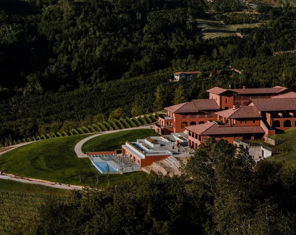 Casa di Langa, hotel in Cerretto Langhe