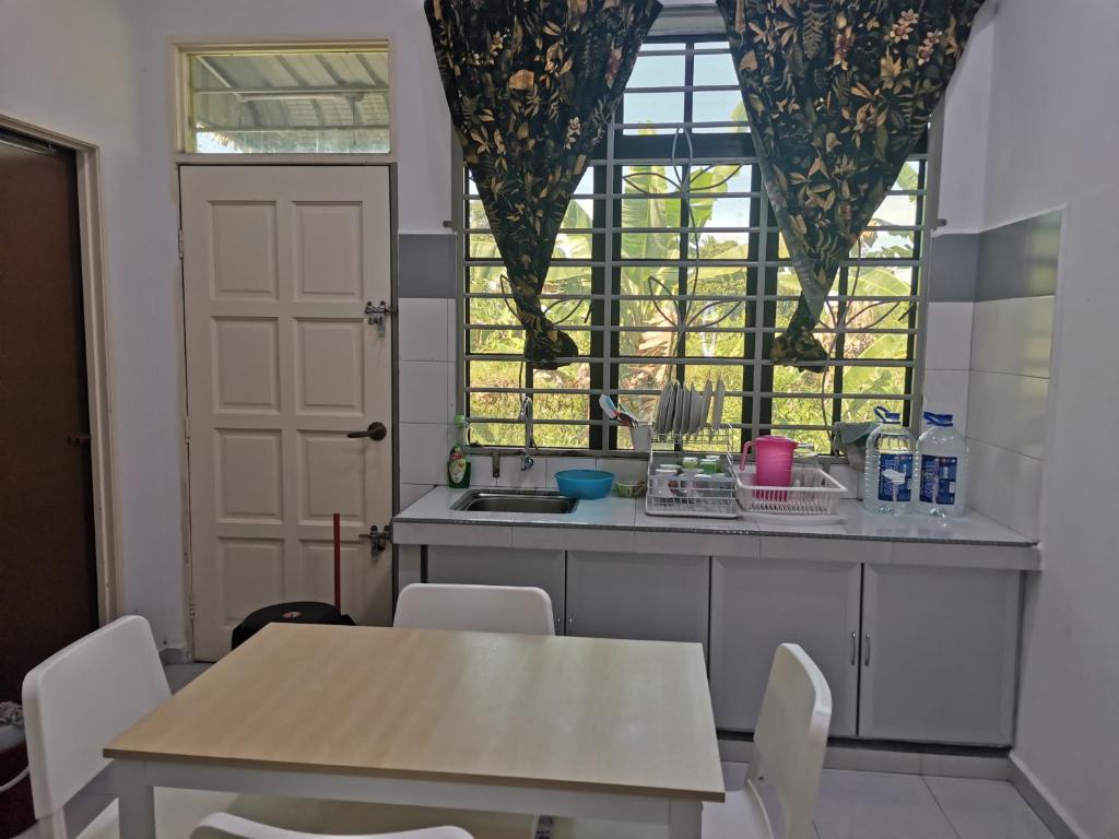 Homestay Pasir Tumboh Kota Bharu photo